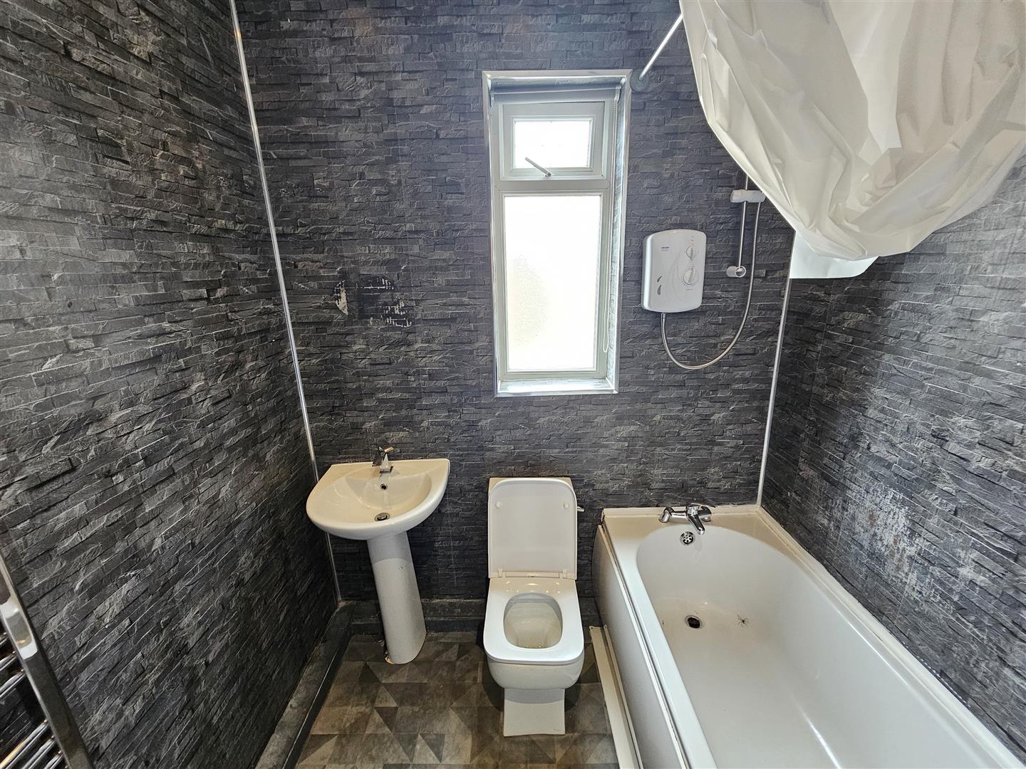 Ashley Lane, Moston, photo 14